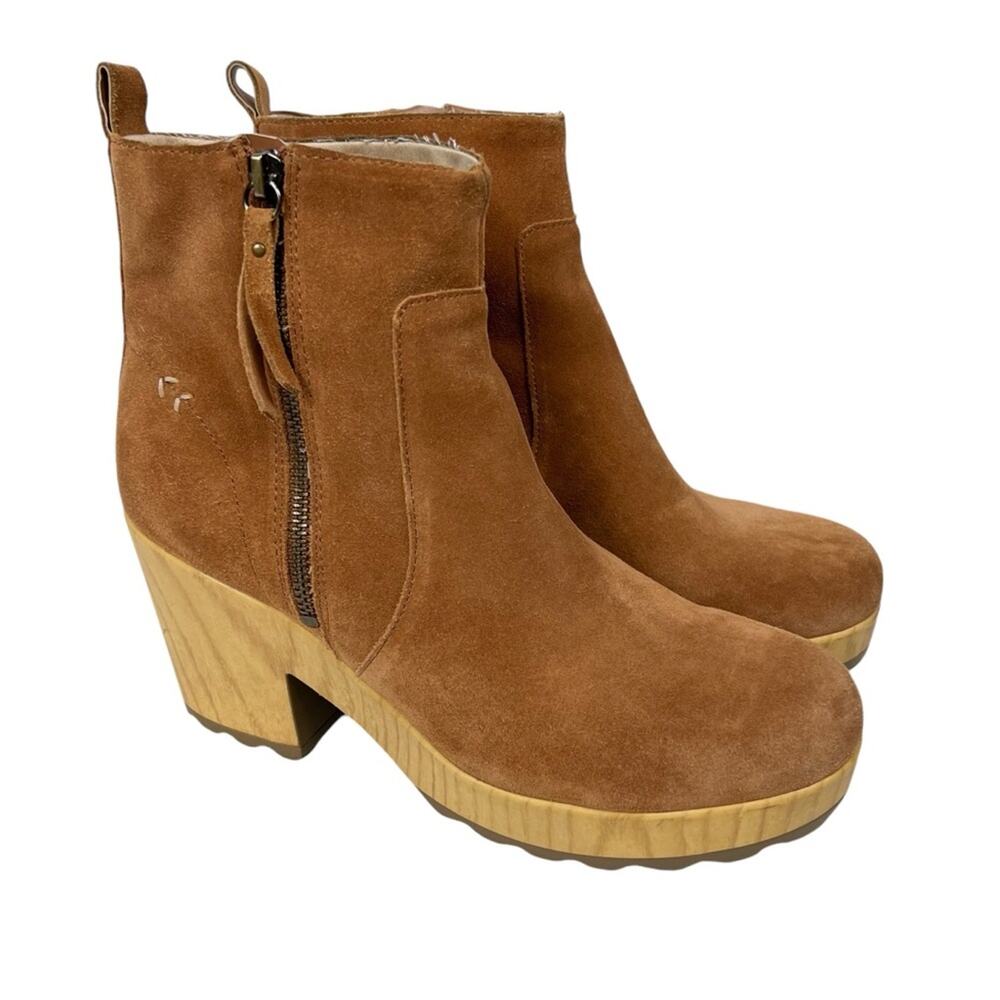 Dr. Scholl's Suede Platform Ankle Boots in Cognac Brown